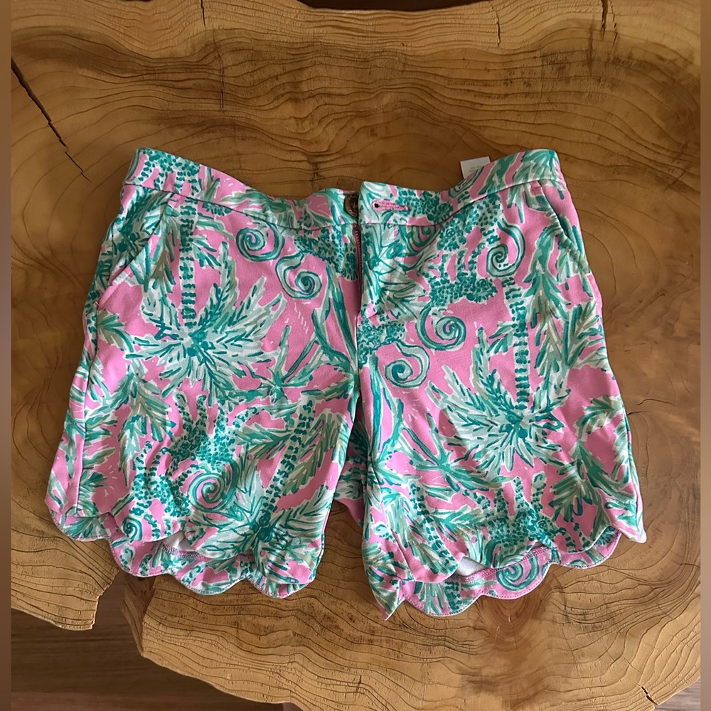 Worn a few times - in great condition. A little long. Stretchy and very comf!